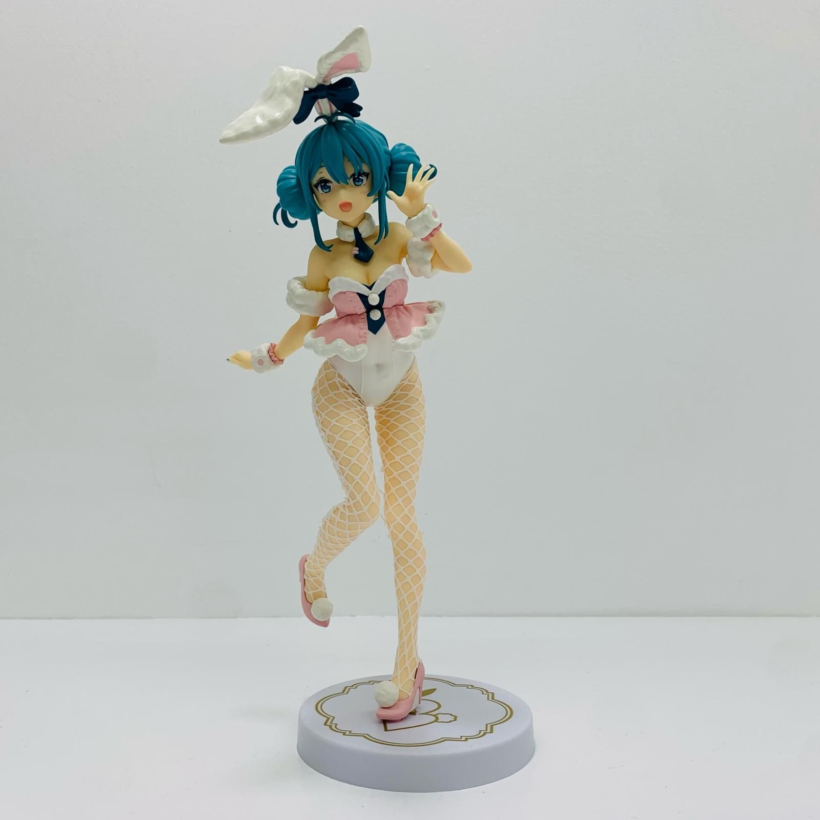 飾磨店】 中古 初音ミク・白うさぎBabyPink-BiCuteBunniesFigure