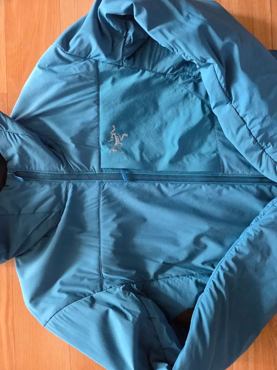 ARC TERYX アークテリクス フロント WHO フーディー s