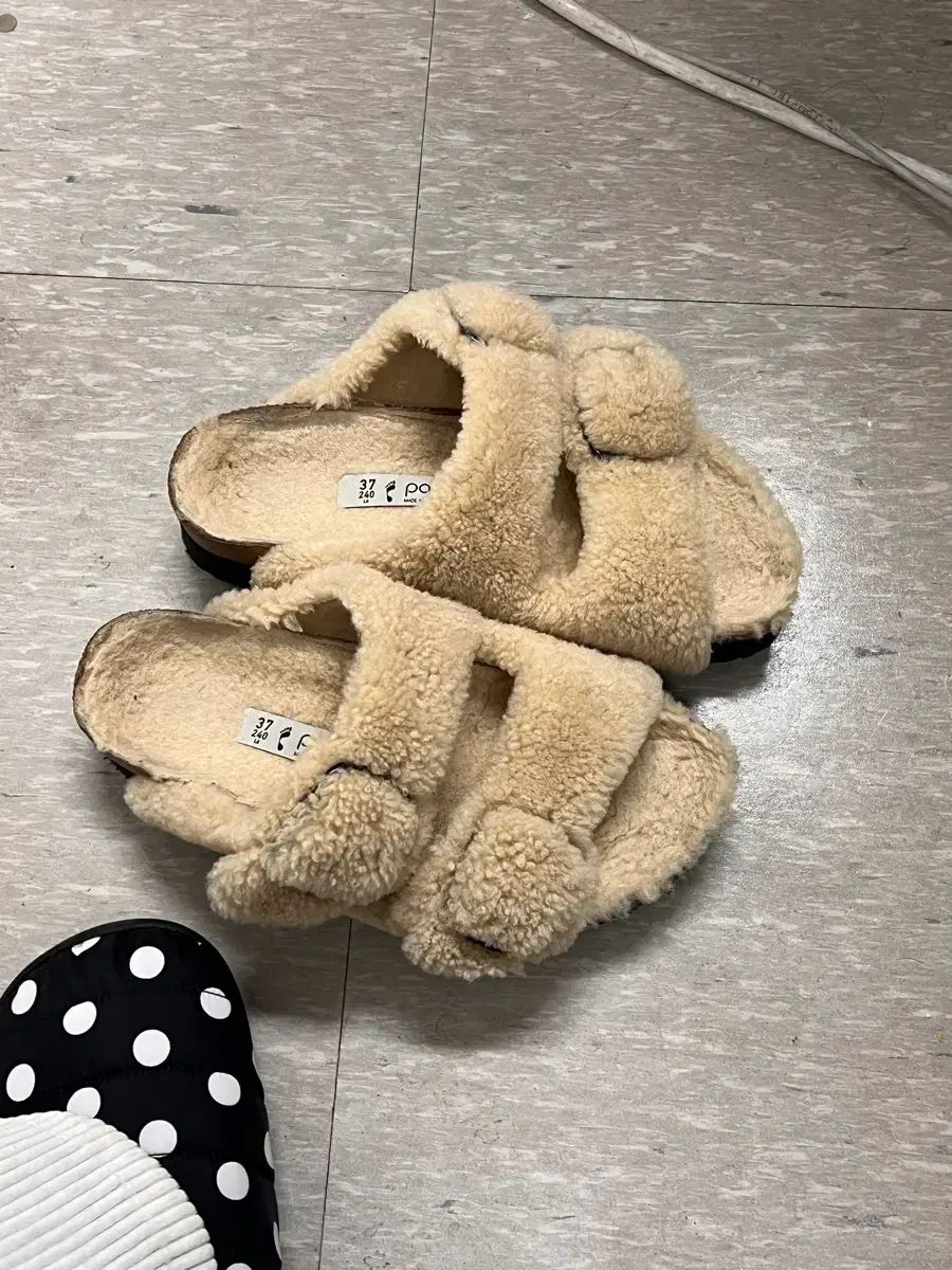 ビルケンシュトック シアリング テディ エッグシェル