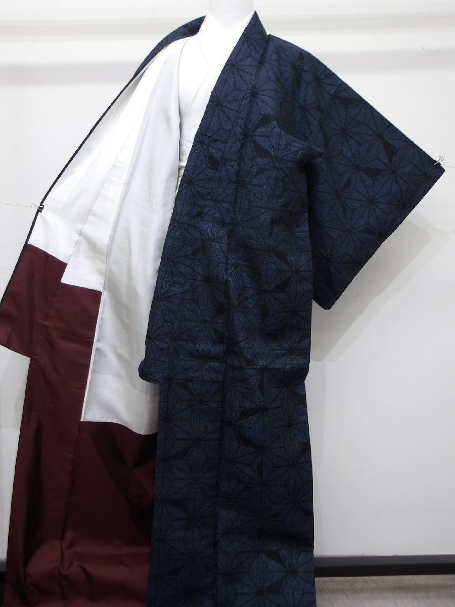 P40993 ほぼ美品！ 本場 結城紬 袷 重要無形文化財 80亀甲 t - メルカリ
