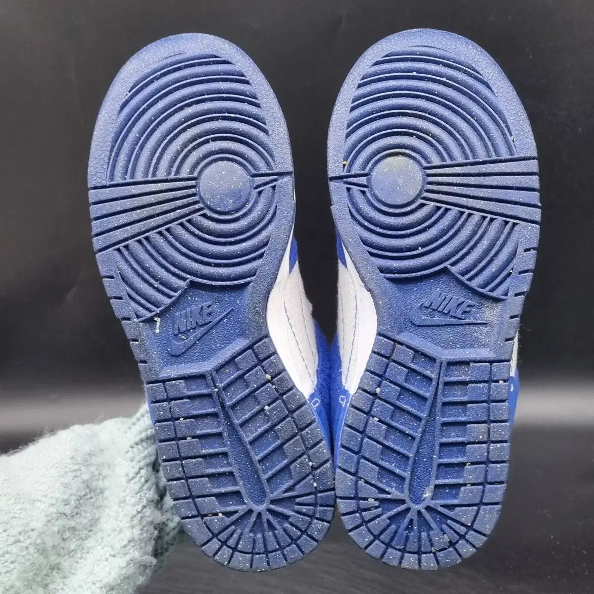 スニーカー 23センチ