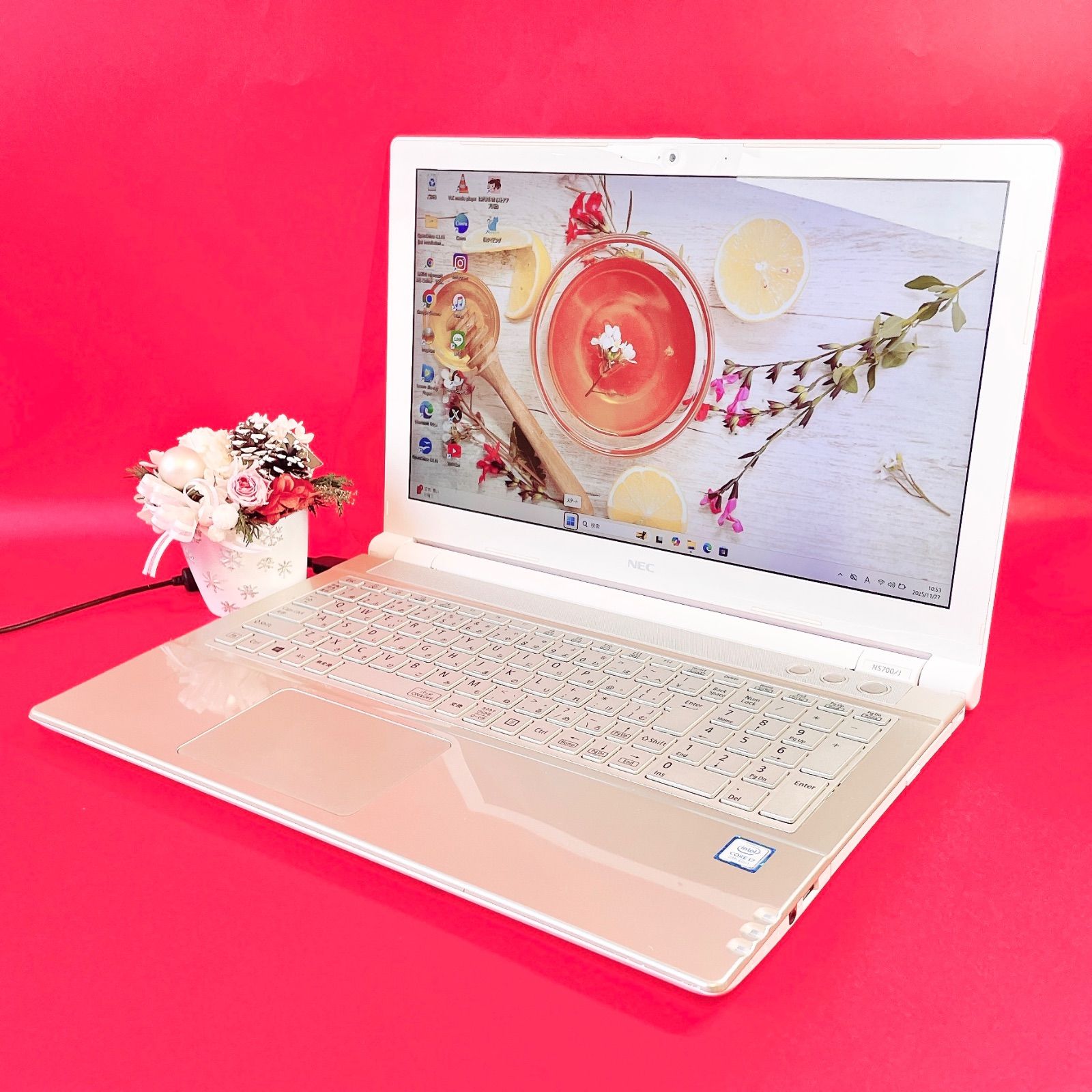 高性能Corei7✨️売り切れ続出おしゃれゴールド✨️薄型ノートパソコン