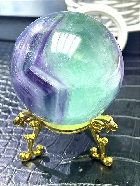 AAA級天然フローライト(蛍石)丸玉B88F1/85F06C - メルカリ