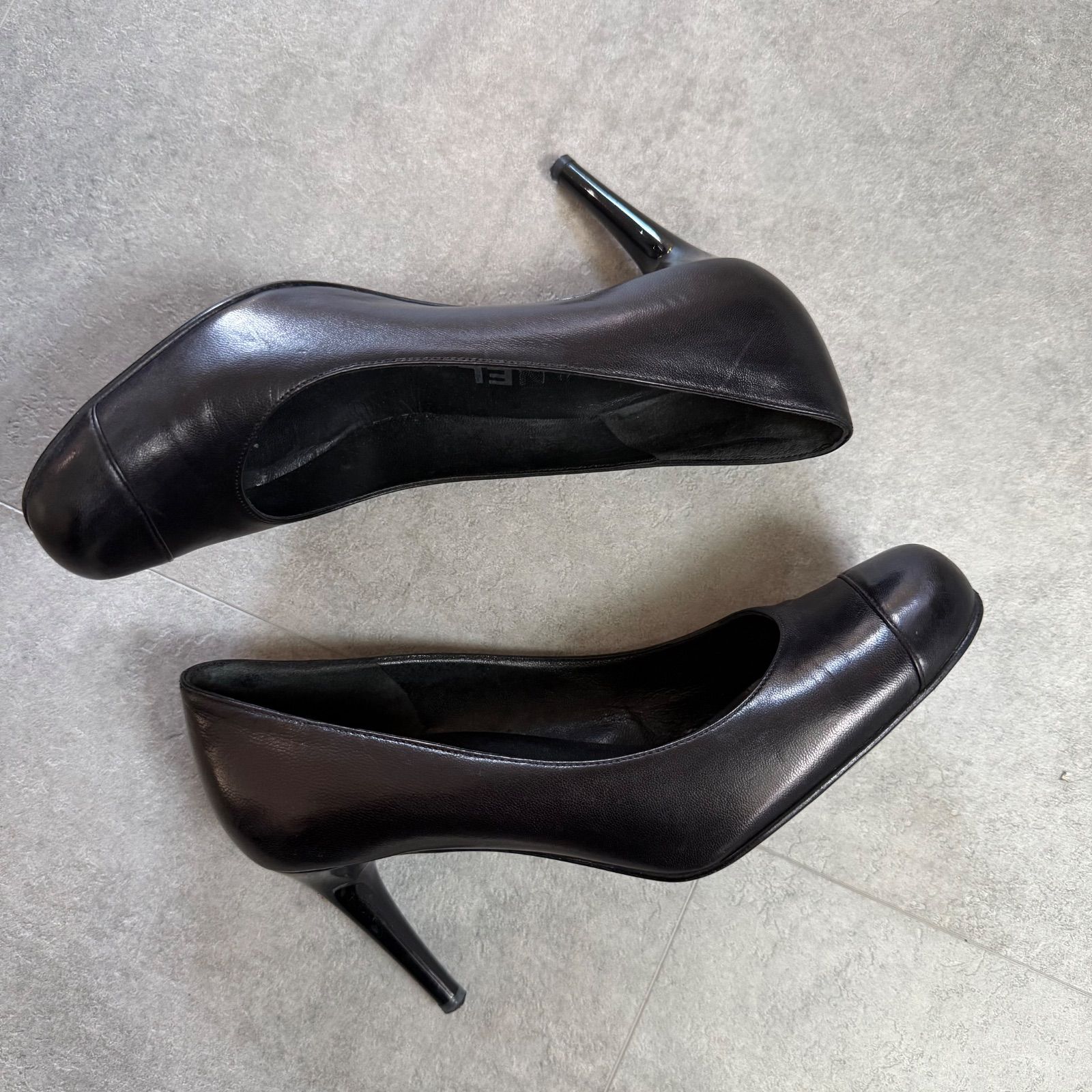 CHANEL シャネル ココマーク レザーパンプス ブラック シルバー 35