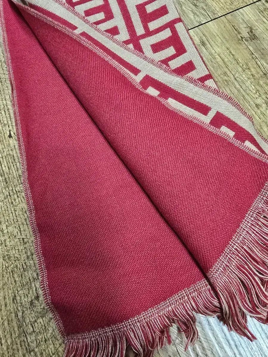 フェンディ ウール バッグ プロ マフラー 店頭 100万円台