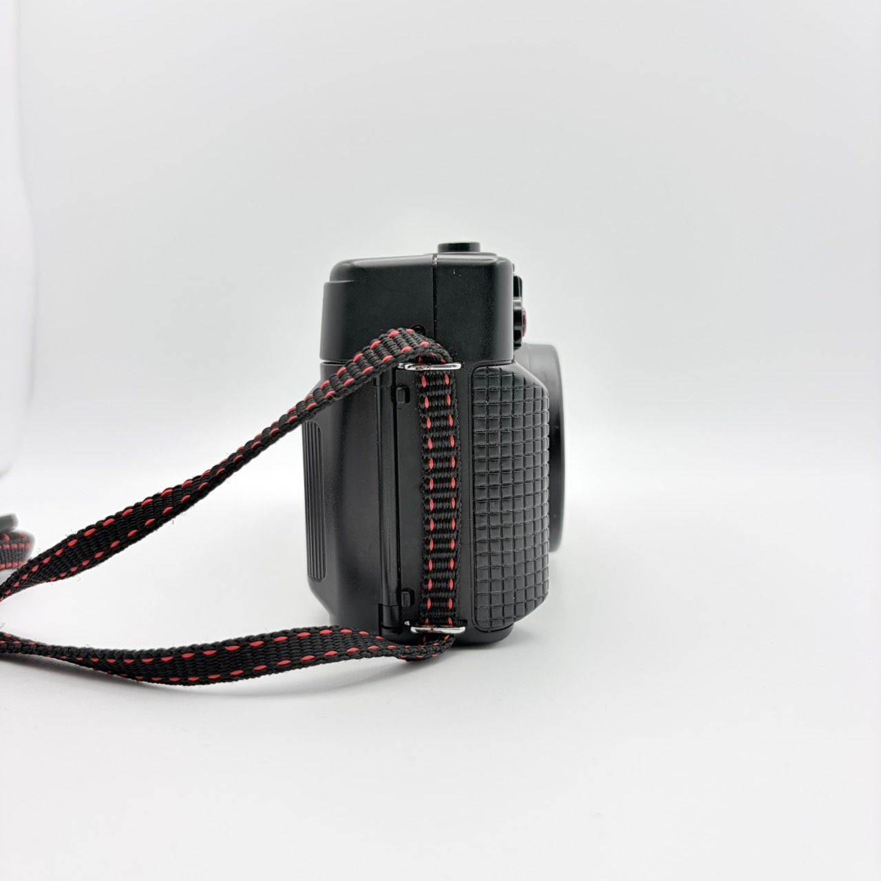 完動品】Nikon L35AD2 フィルムカメラ 動作確認済み - メルカリ