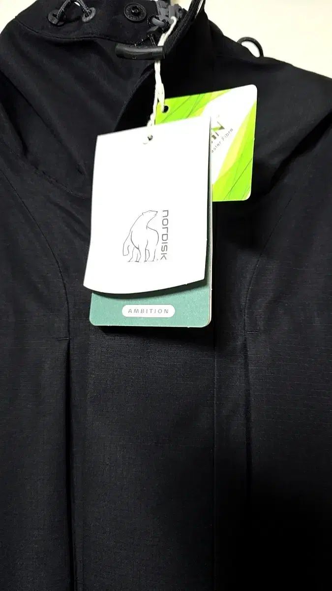 ノルディスク 防水 ウィンドブレーカー