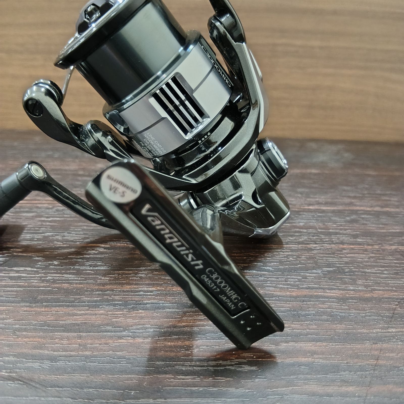 S*…様 SHIMANO Vanquish C3000MHG スピニングリール SHIMANO Vanquish C3000MHG スピニングリール - メルカリ
