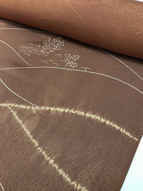 中古】未使用 正絹 反物 小紋着尺 12m 山吹茶地に草花模様 - メルカリ