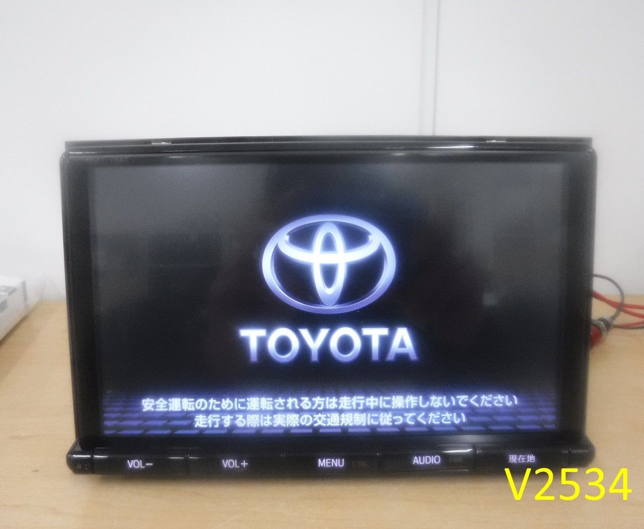 V 2534 _SDナビ TOYOTA NSZT-Y 66 T セキュリティ解除 取り外し 彡