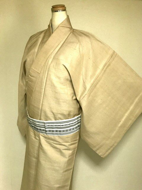 紋付着物 男物 正絹 薄茶地の紬 三つ紋付 袷着物 裄70 Sサイズ リサイクルシーズン冬