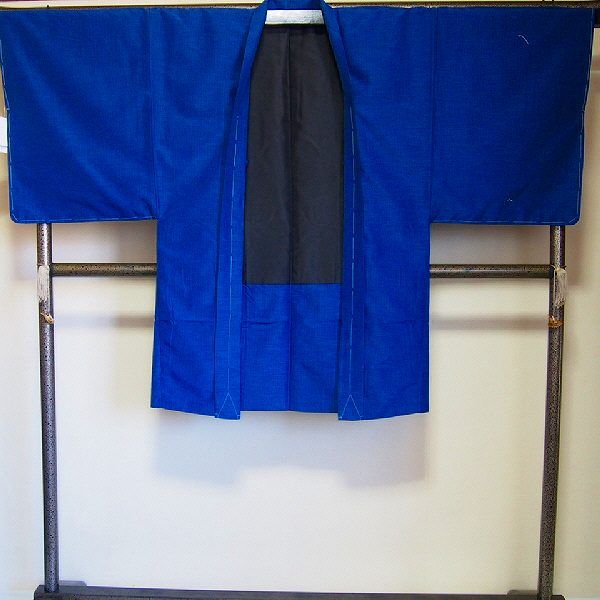 羽織 男物 化繊 濃紺地に縞模様の長羽織 2Ｌサイズ 和装 メンズ 男性用 裄76 5 cm 洗える着物 裄長 メンズ羽織 メンズはおり 男物羽織 ハオリ 茶道 落語