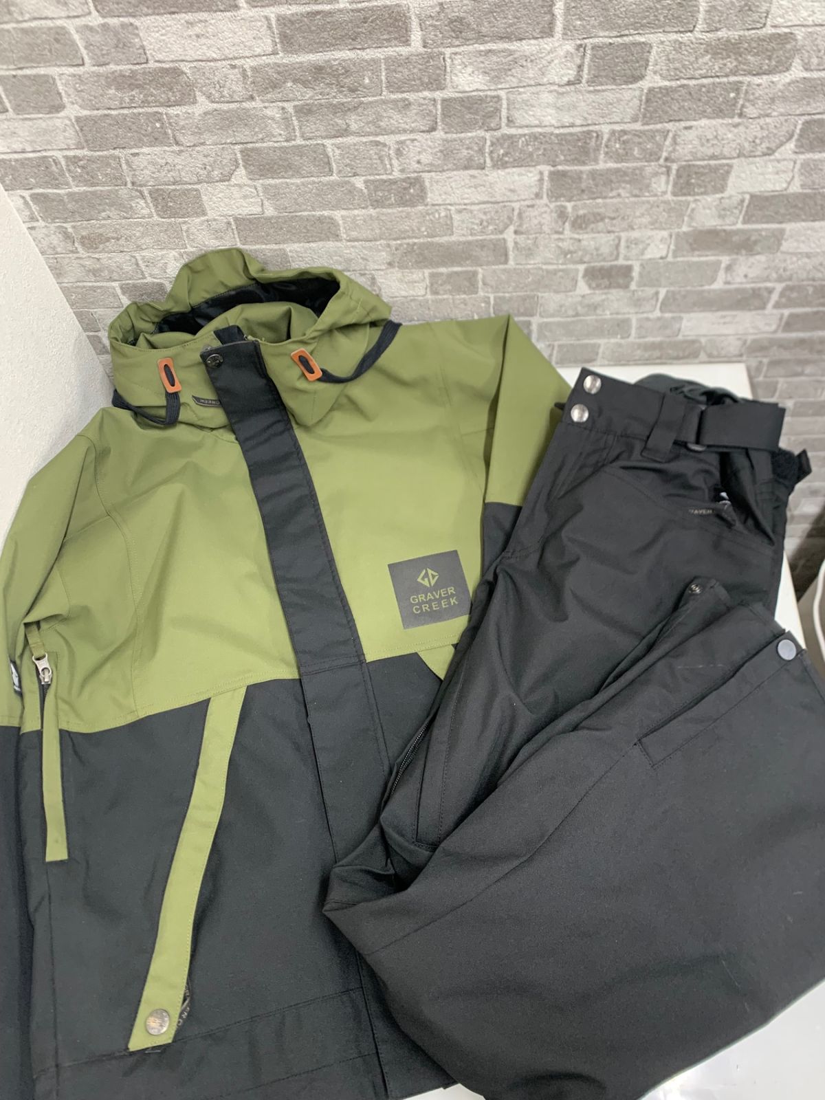 GRAVER CREEK グラバークリーク スノーボードウェア Mサイズ - メルカリ