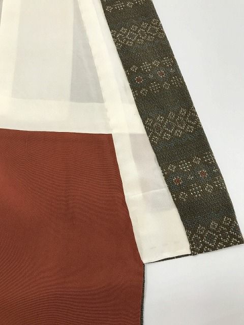 【中古】Mサイズ 正絹 紬 利休茶地に花格子文様 裄長め レディース 袷 着物 中古着物 女性 リサイクル 中古 きもの 女性用 リサイクル着物 中古着物訪問着 着物リサイクル訪問着 女性用着物 レディース着物シーズン冬