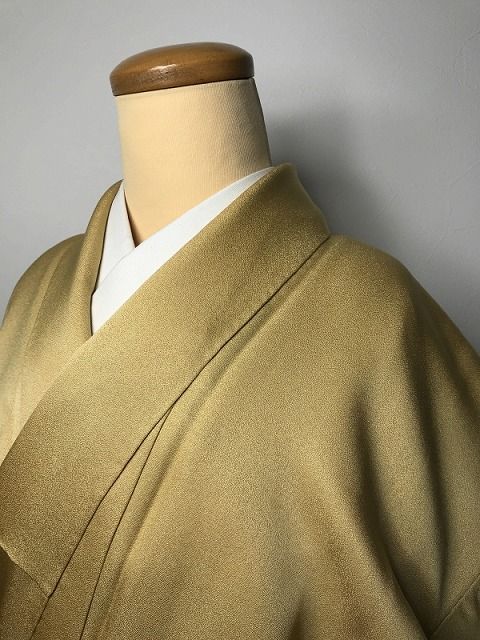 Sサイズ 正絹 訪問着 山吹色地に蝶模様 着物 レディース シルク レディース着物 リサイクル着物 和服 和装 結婚式 結婚式服装 リサイクル着物訪問着