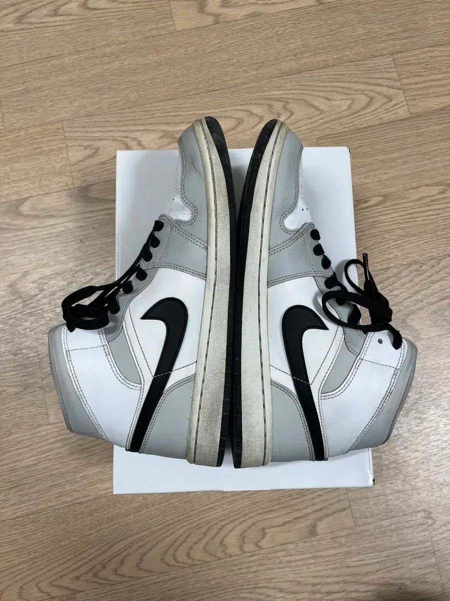 ナイキ ジョーダン 1 ミッド グレー 人気 フォグ 260 NEW NIKE AIR