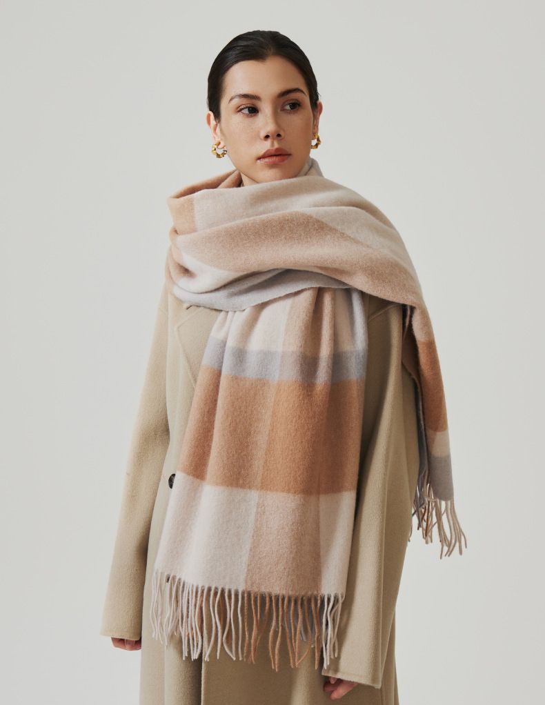 プラチナ900✨無色透明ダイヤ0.5ctVSランク✨フラワーラインリング❣️