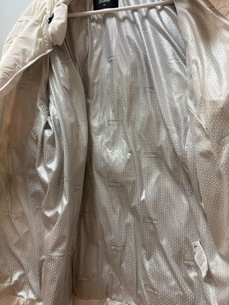 Titleist タイトリスト ダウンジャケット メンズ フェザー M ブラック 人気 Titleist down jacket タイトリスト ダウン ジャケット (Titleist