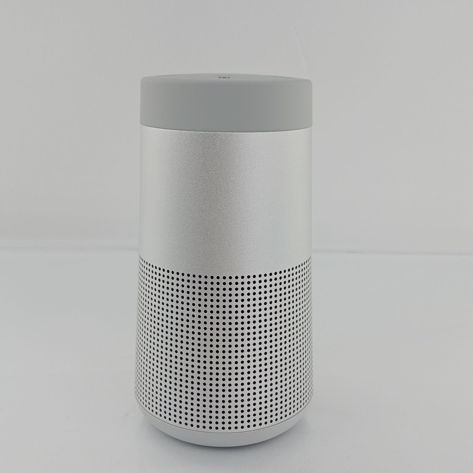 展示商品 BOSE ワイヤレスポータブルスピーカー ラックスシルバー SoundLink Revolve II