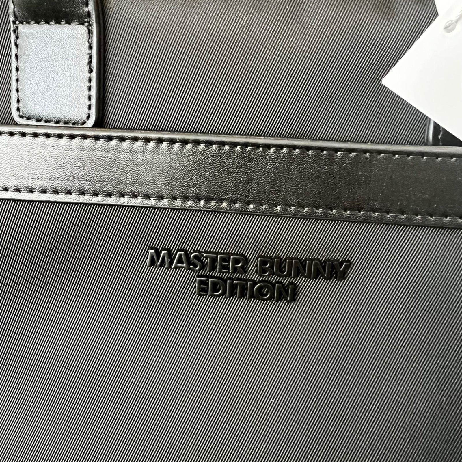 タグ付 2025 商品 MASTER BUNNY EDITION Peツイル カートバッグ UNISEX