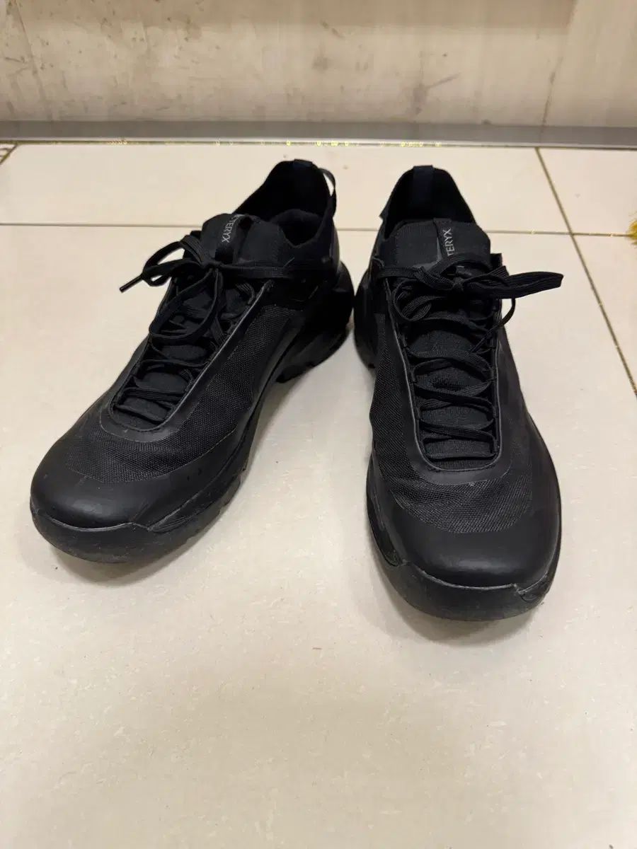 275 ARC TERYX アークテリクス アルファイン