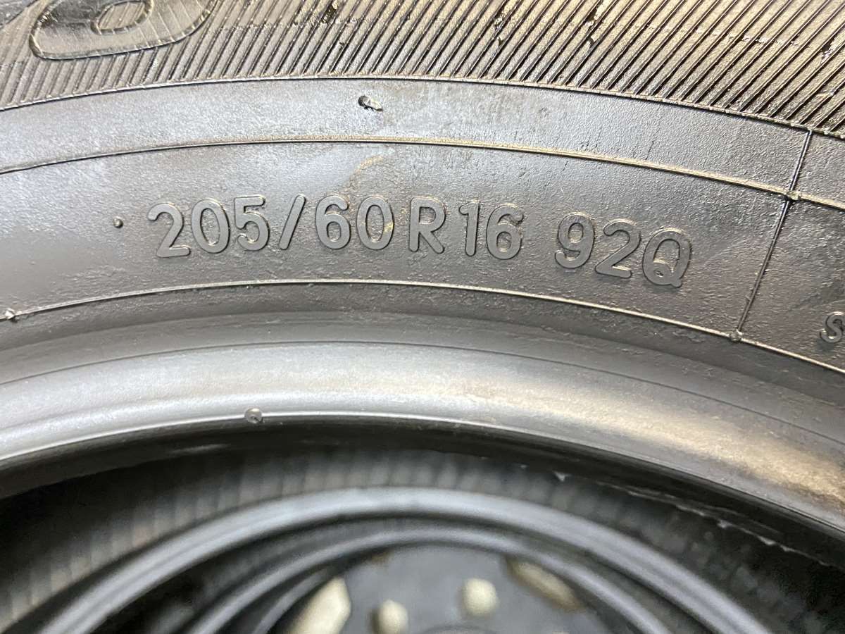 205/60R16 トーヨータイヤ オブザーブ ガリット GIZ 中古タイヤ 