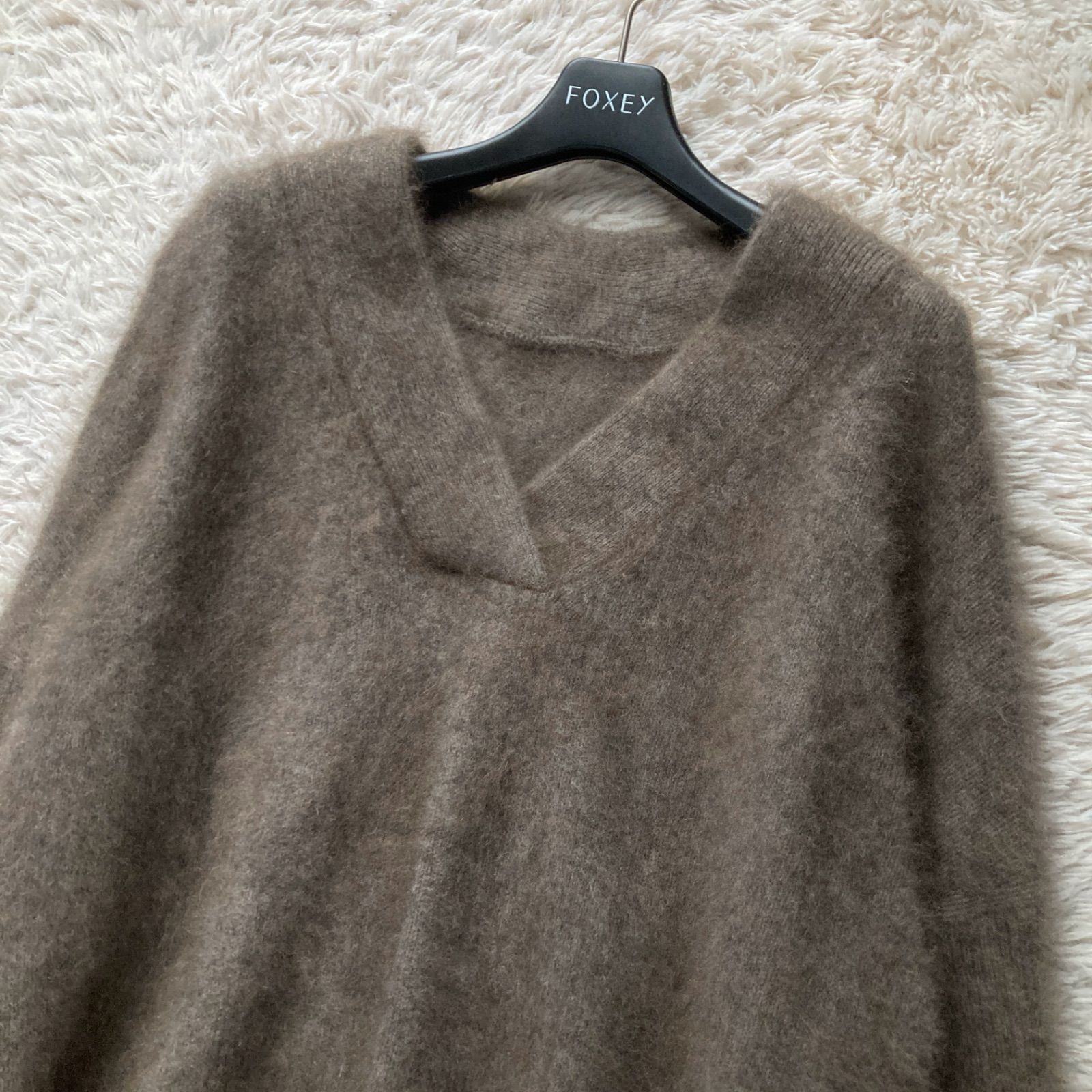 3万 Noble ノーブル 2024AW 極美品 チャイニーズラクーン混 Vネック