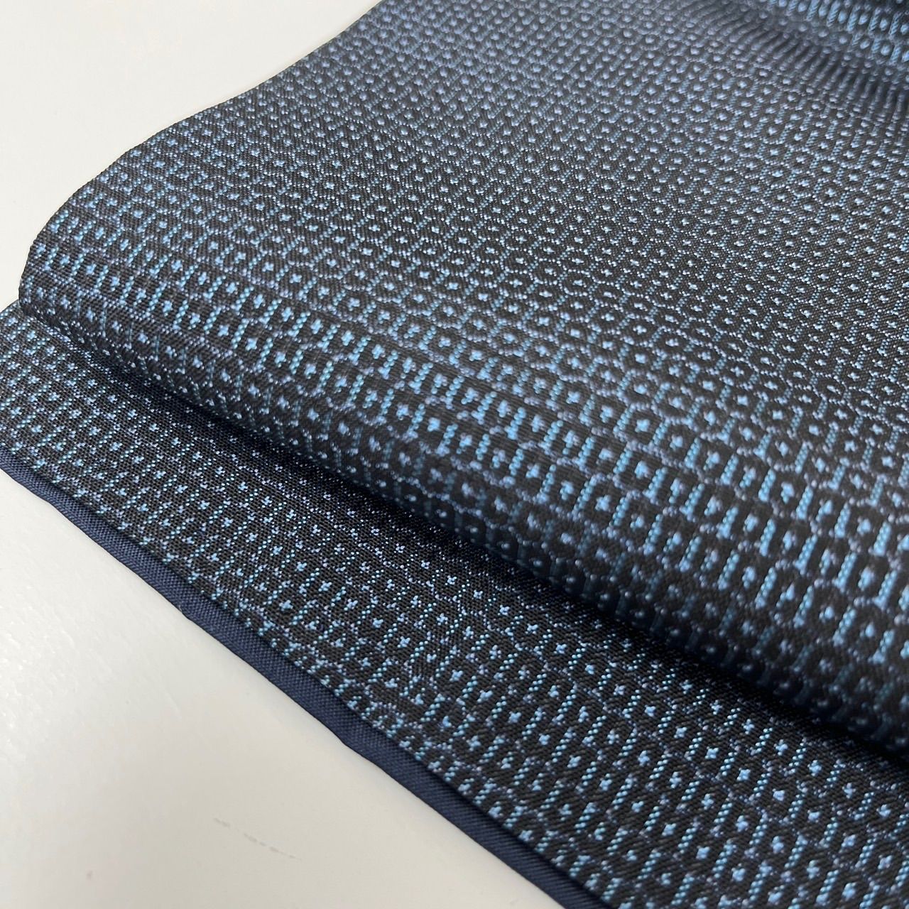 本場大島紬 正絹 泥藍染め 亀甲 袷 着物 MK-1547 - メルカリ