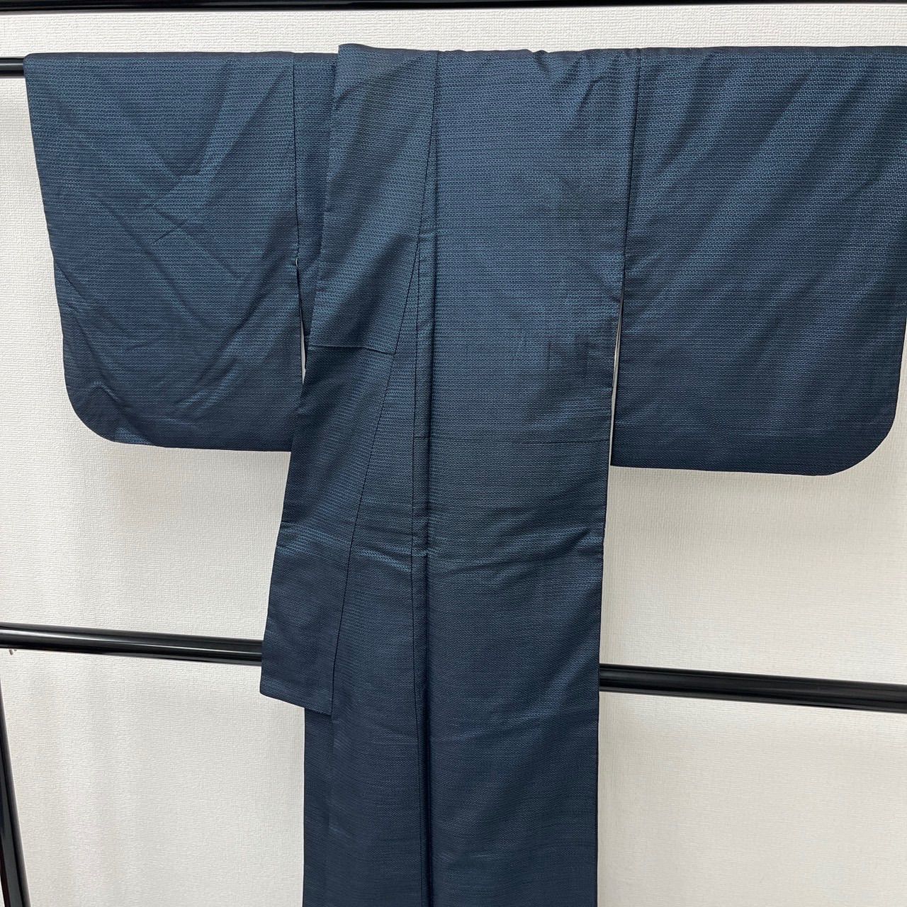 本場大島紬 正絹 泥藍染め 亀甲 袷 着物 MK-1547 - メルカリ