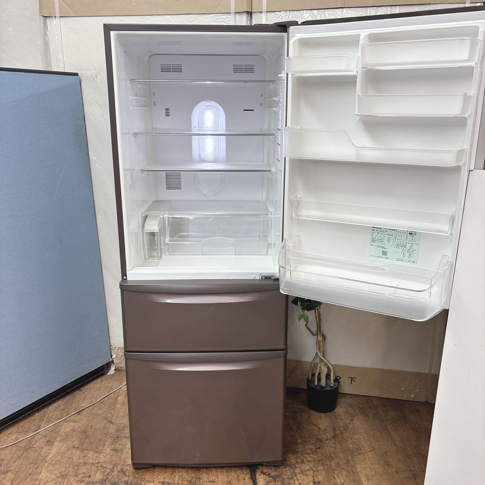 I731 🌈 名古屋市近郊配送設置無料！ Panasonic 冷蔵庫 (315L) ⭐ 動作