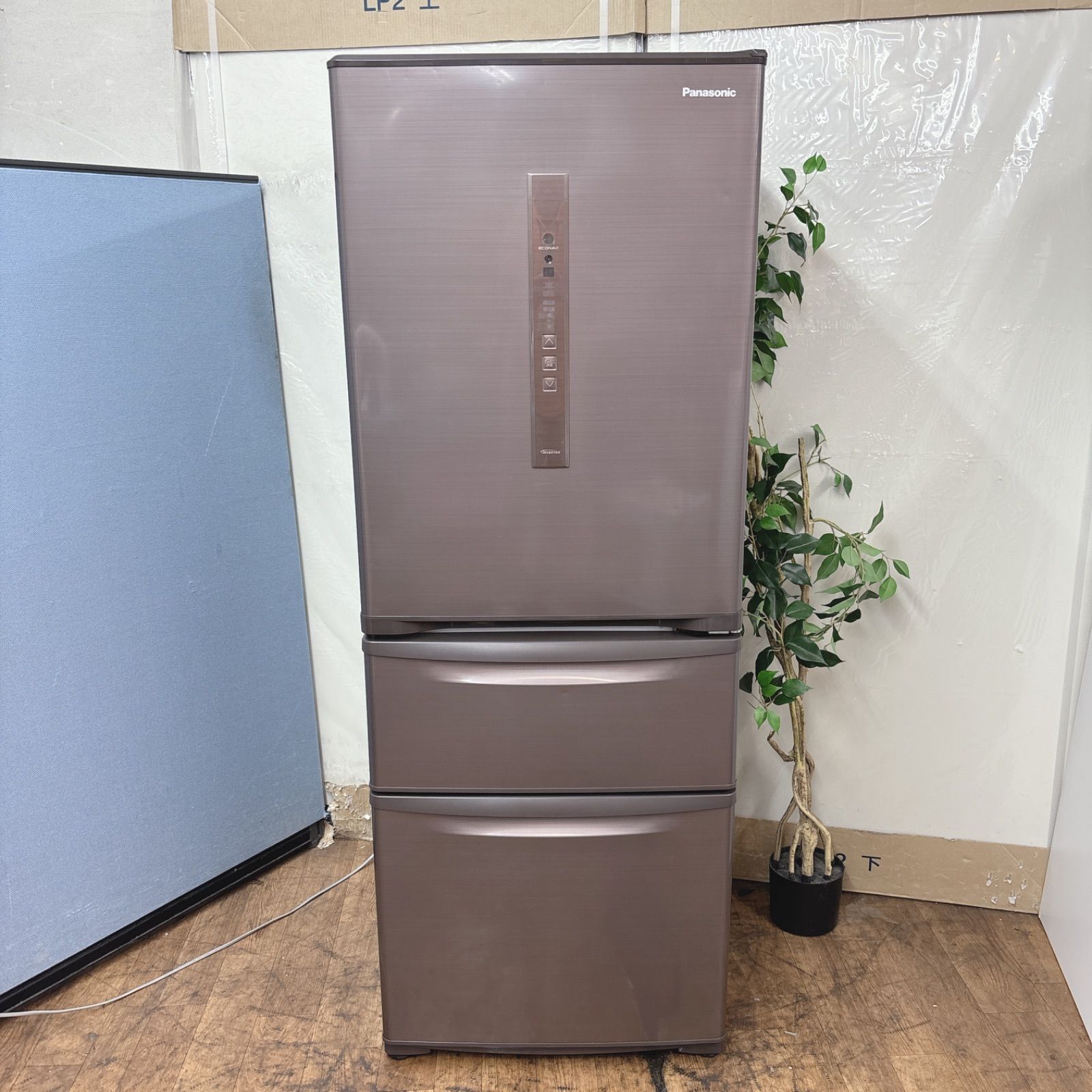 I731 🌈 名古屋市近郊配送設置無料！ Panasonic 冷蔵庫 (315L) ⭐ 動作