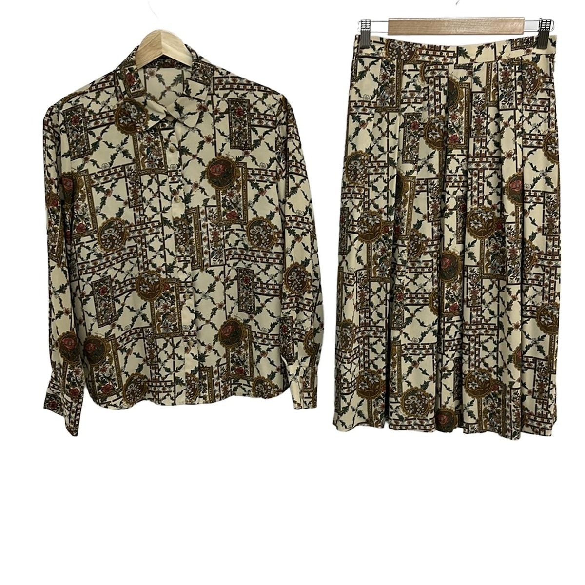 Lois CRAYON(ロイスクレヨン) スカートセットアップ レディース