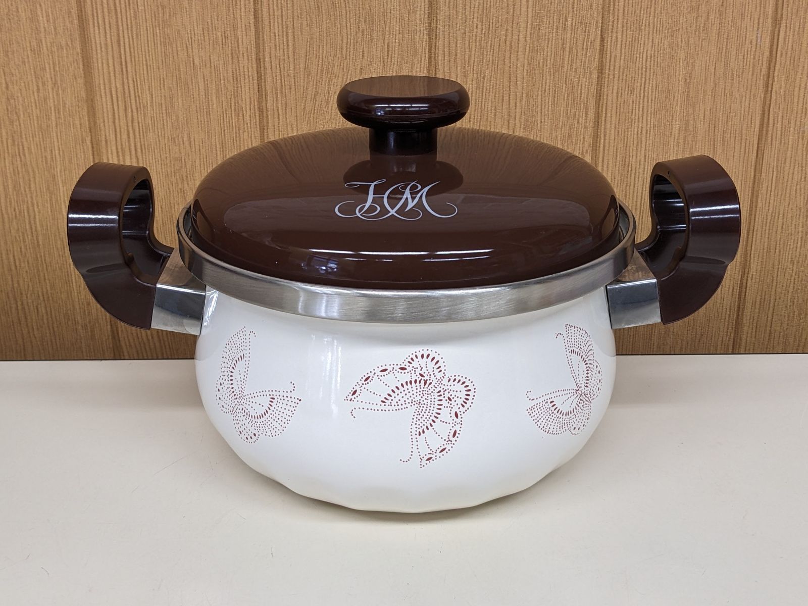 デッドストック】ハナエモリ マルビシ ホーロー両手鍋 蝶柄 キッチン