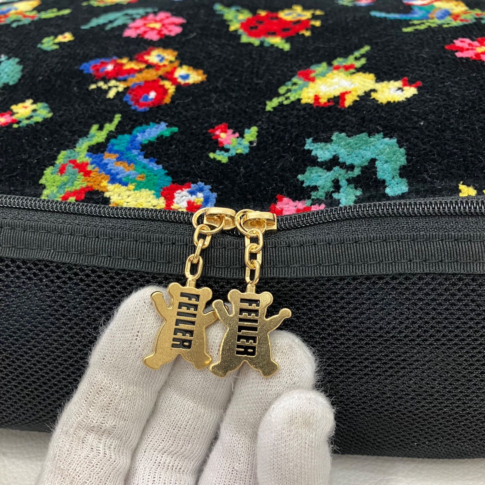 6597 FEILER フェイラー ハイジ ブラック 黒 シュニール織り トラベルポーチ ガーメントケース トラベルバッグ パッキング パッキングポーチ おむつポーチ レディース マルチケース マルチポーチ 大きめポーチ ハンドル付き 持ち手つき