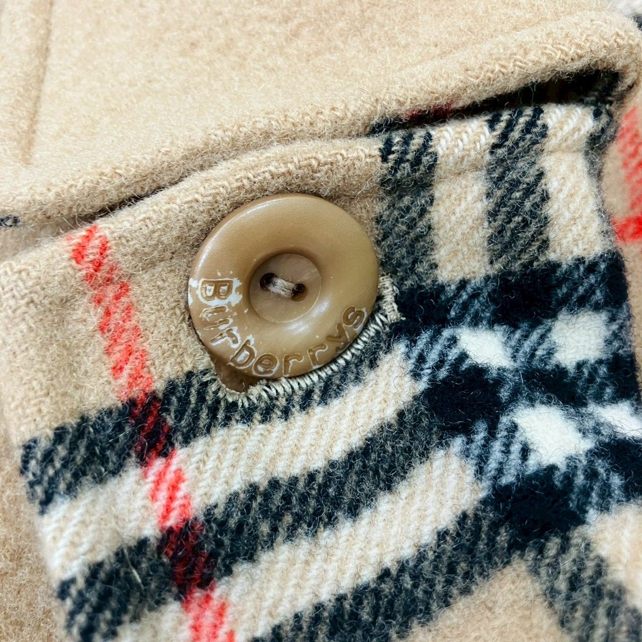 バーバリー バーバリーズ チェスターコート ダブル ノバチェック 肩