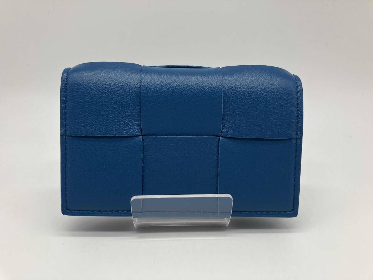 BOTTEGA VENETA ボッテガヴェネタ マキシイントレチャート カードケース ブルー