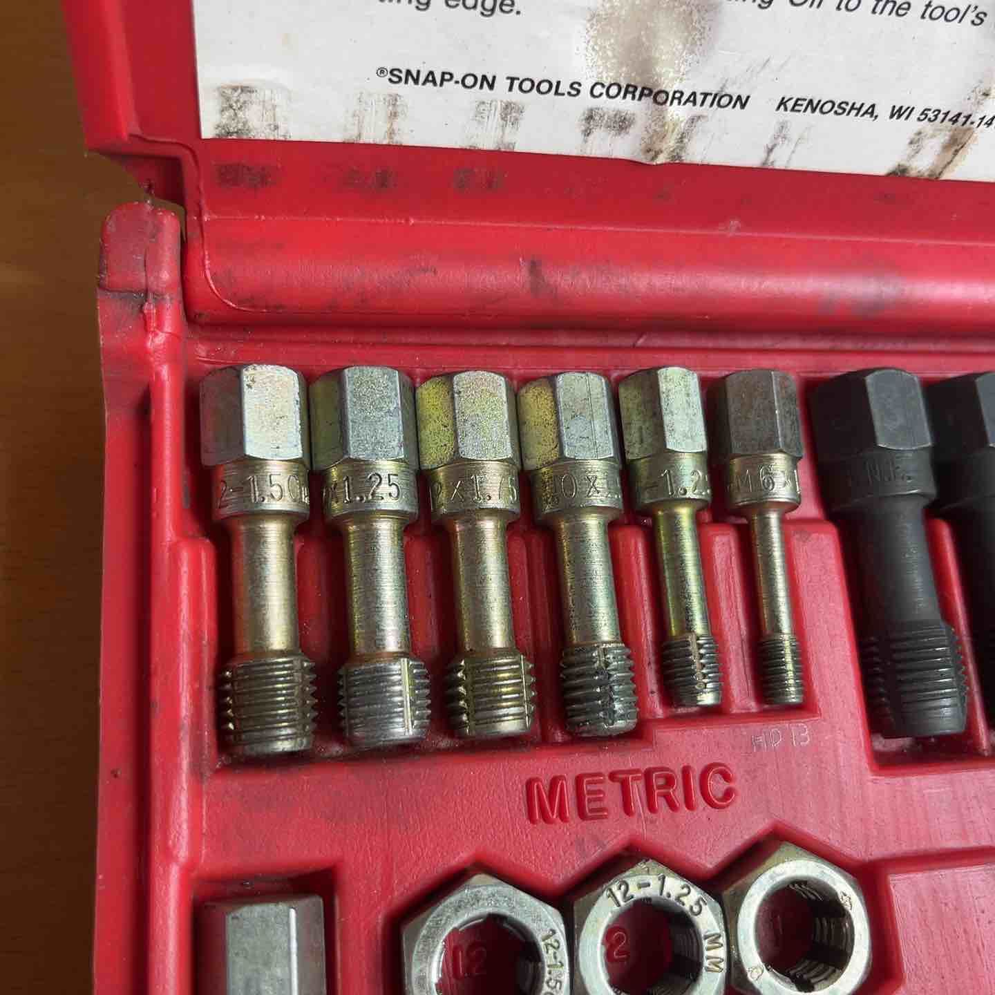 スナップオン Snap-on RTD 42 42ピース タップ ダイス ネジ山修正セット RETHREADING SET