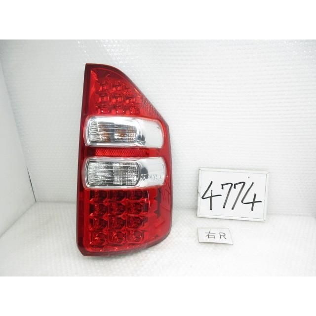 トヨタ ノア 70系 DBA-ZRR70G ノア DBA-ZRR70G 右テールランプ リア