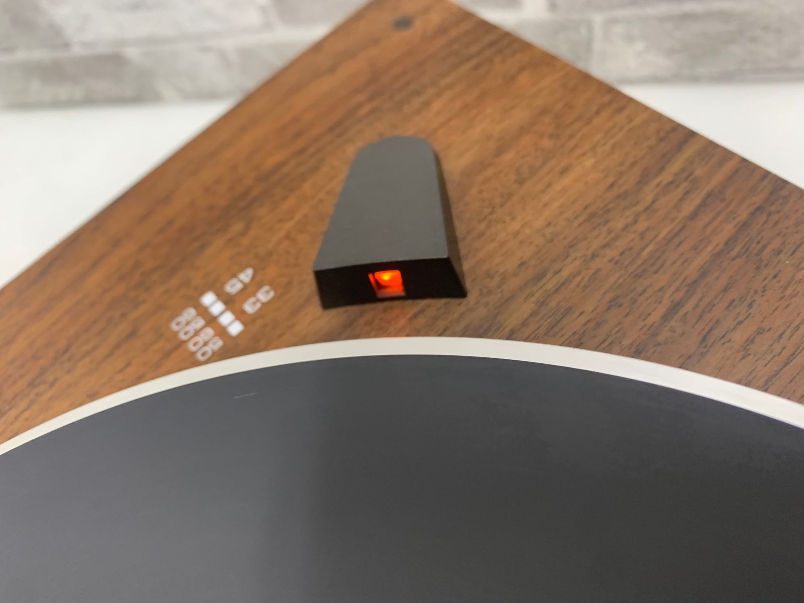 ターンテーブル