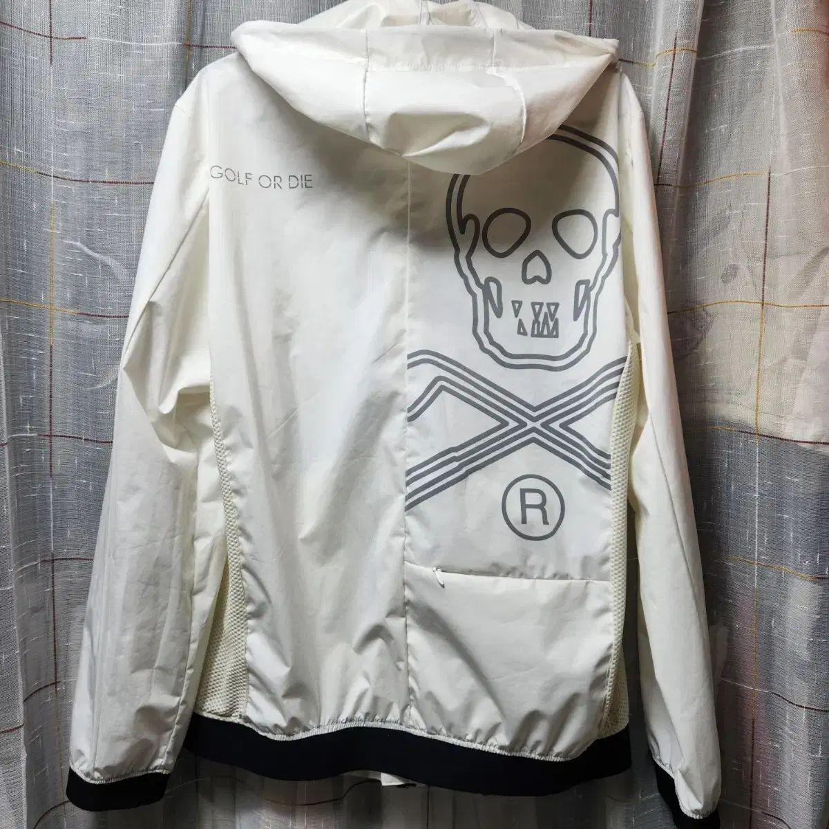 MARK & LONA マークアンドロナ ドクロ ロゴ 白 ウィンドブレーカー