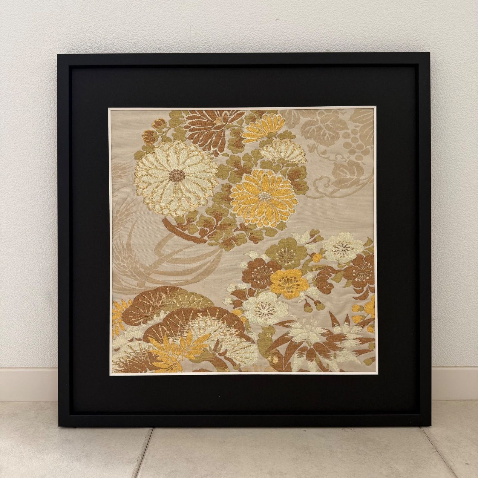 京都帯屋さん フレーム入りシルク日本織物アート花輪重 白