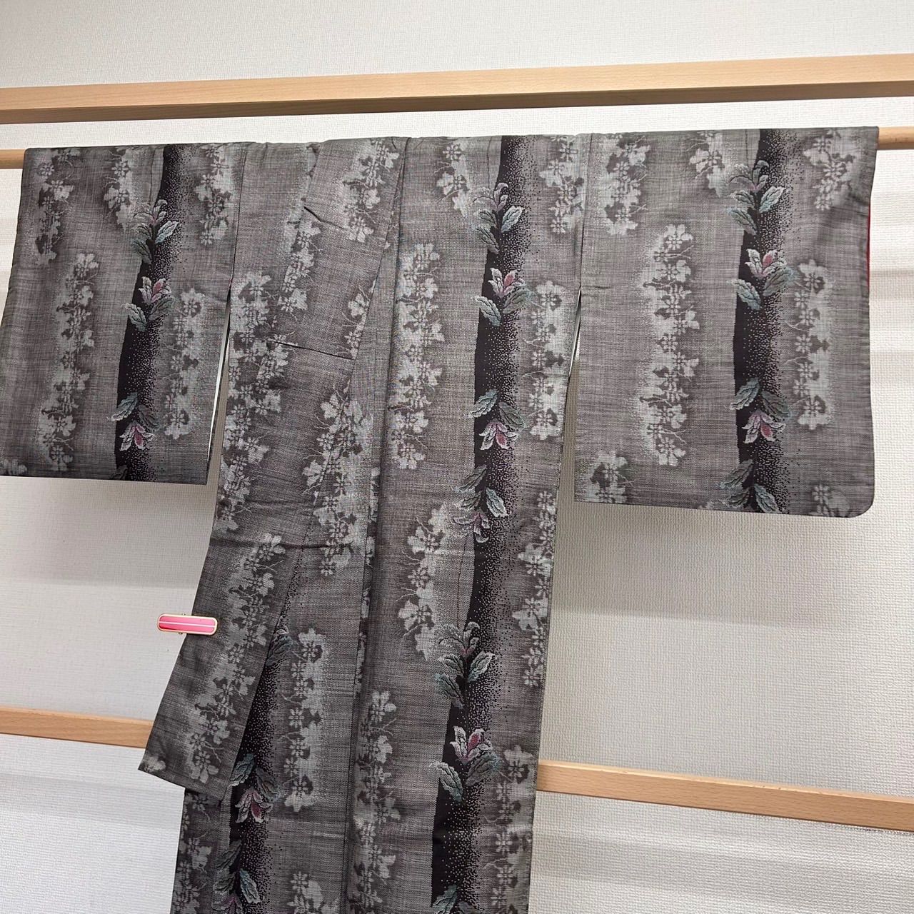 本場大島紬 正絹 茶泥染め カタス式 美しい絣 袷 着物 MK-1553 - メルカリ