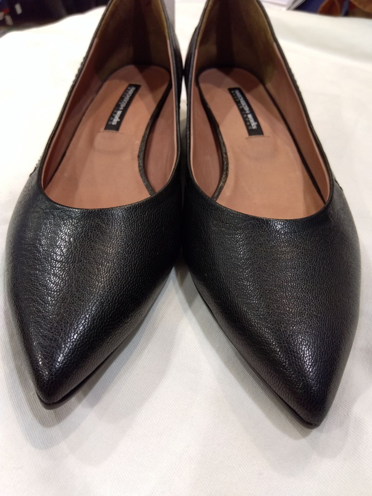 M 08 ラボキゴシワークス rabokigoshi works 靴 大きいサイズ ブラック 本革 ウッドソール ローヒール パンプス サイズ25ｃｍ