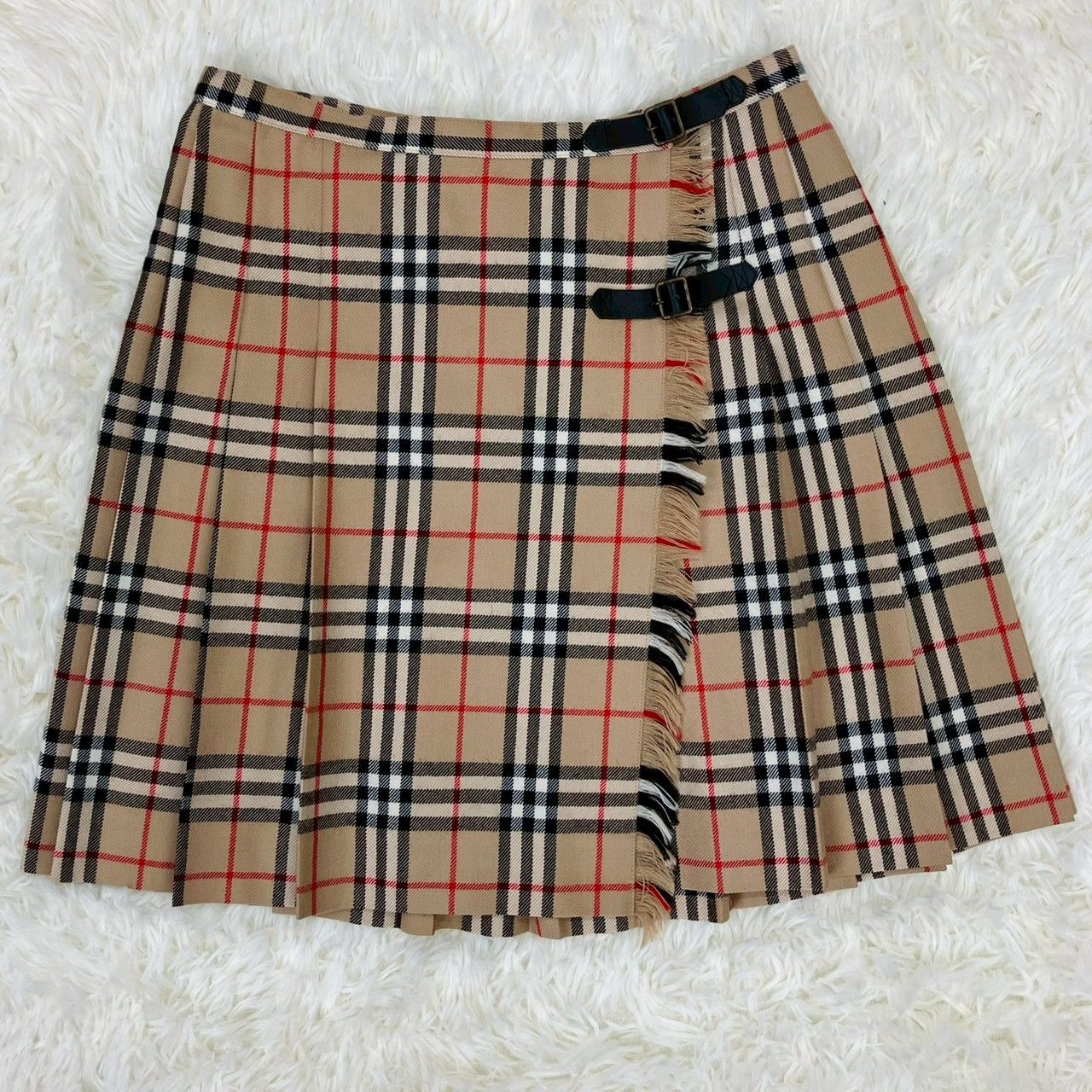 バーバリーブルーレーベル ミニスカート 巻きスカート ノバチェック プリーツ ベルト 裏地無し ベージュ Sサイズ相当 お値段交渉を受け付けます