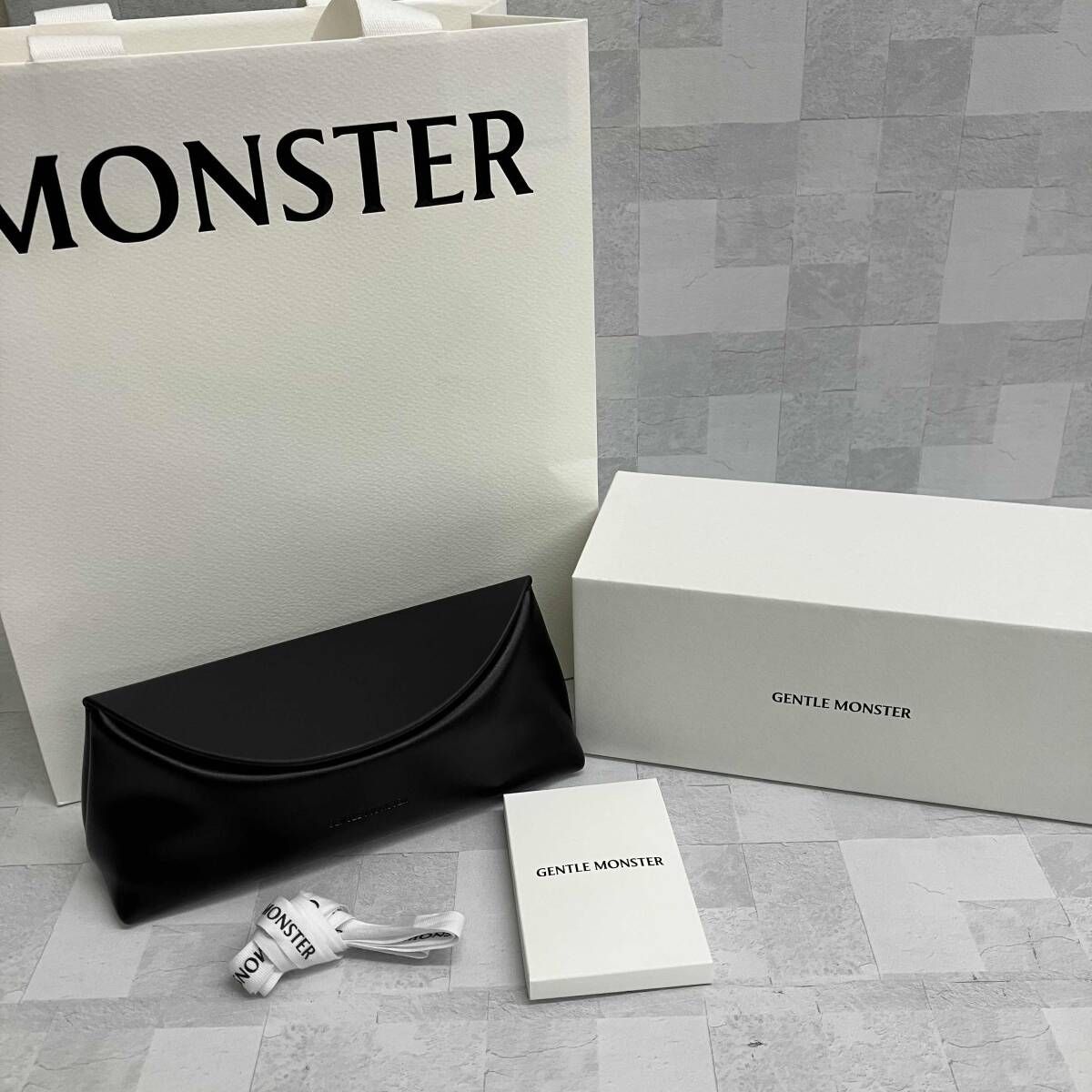 GENTLE MONSTER ジェントルモンスター サングラス DEAN ブラック ケース 箱 紙袋付き