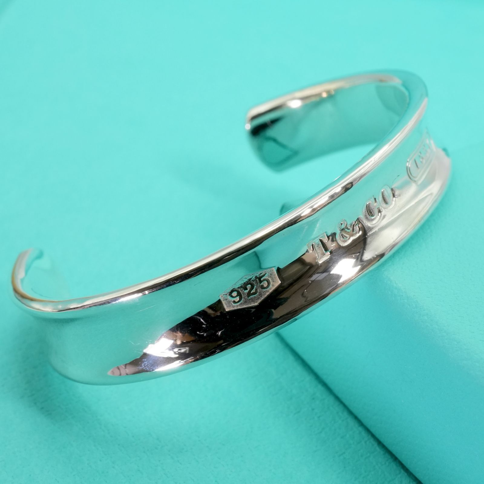 ティファニー 1837 ナロー ミディアム カフバングル|25-1952 M