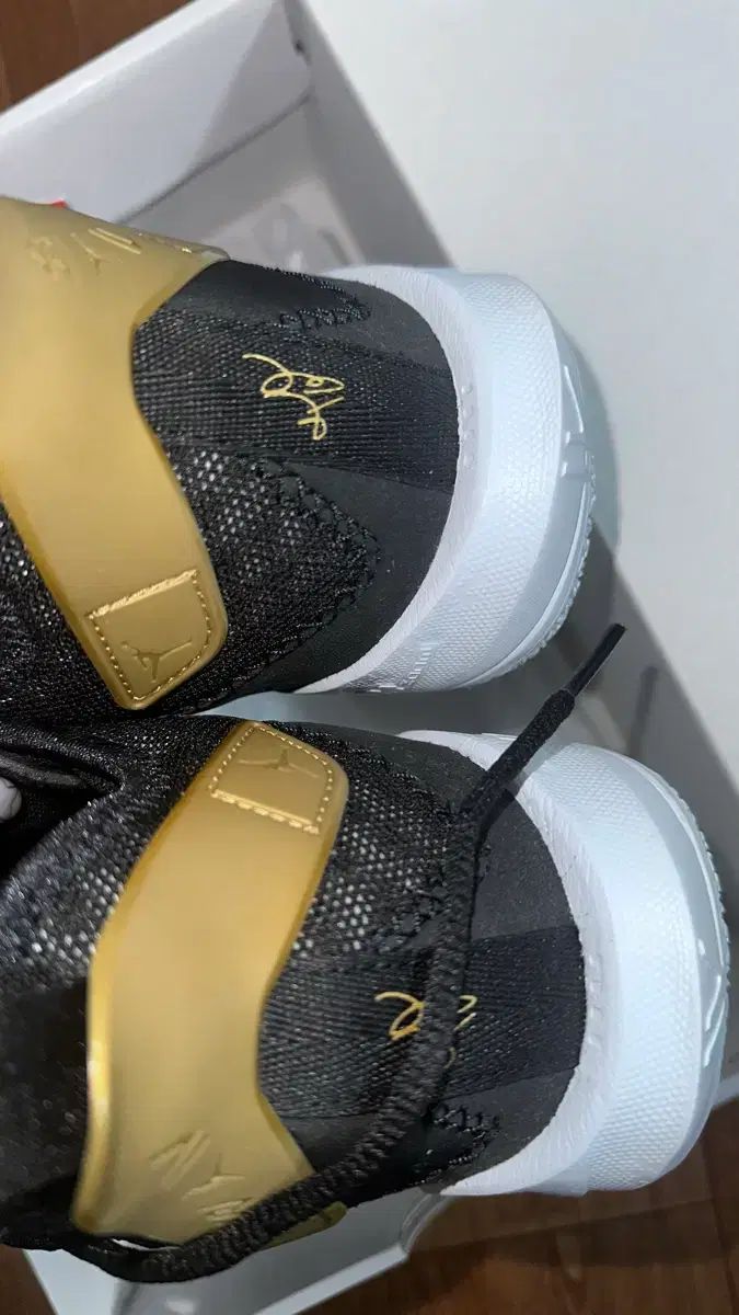 ナイキ ジョーダン ワイ ナット ゼロ 4 GS ブラック GOLD 240 mm シューズ(男性用) バスケットボール スポーツ