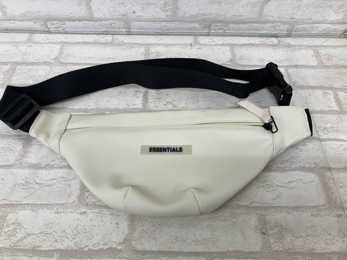 ESSENSITALS エッセンシャルズ ボディバッグ ウエストバッグ ワンショルダーバッグ オフホワイト ベージュ メンズ ストリート 状態考慮