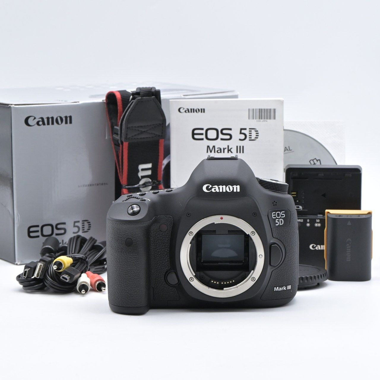Canon キヤノン EOS 5 D MarkIII ボディ デジタル一眼レフカメラ