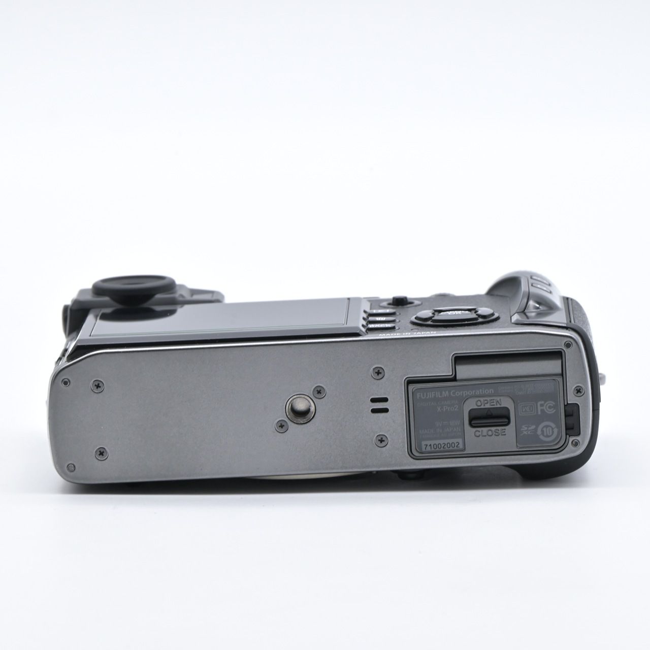 ミラーレス一眼レフカメラ